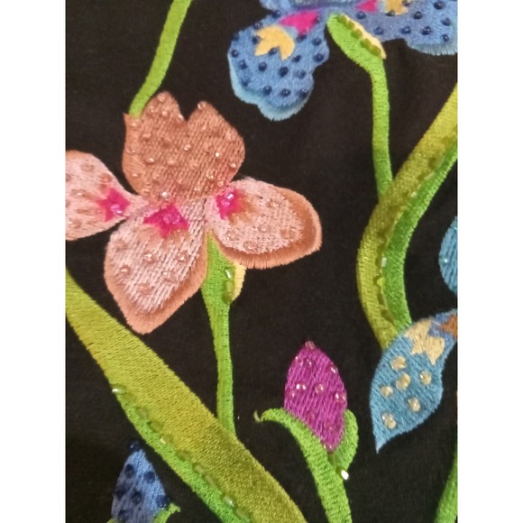 The Quacker Factory Black Embroidered Iris Floral Vest Size L - Picture 4 of 6